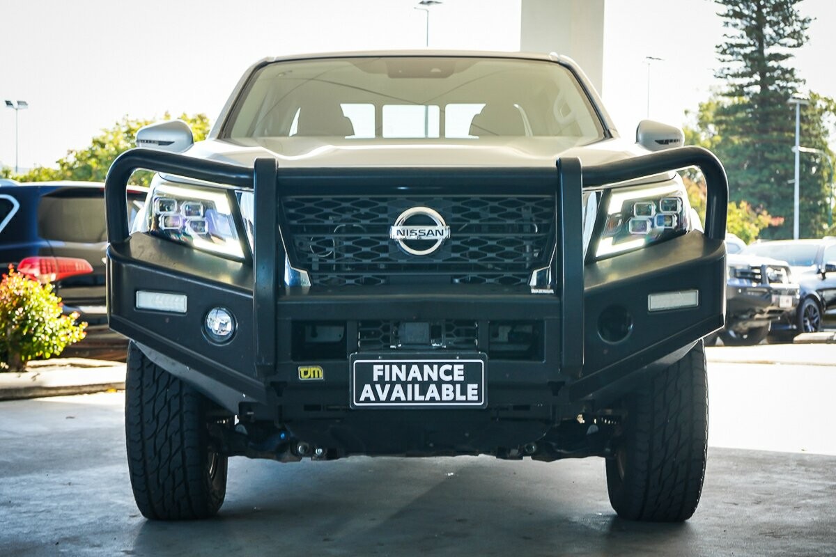 Nissan Navara image 3