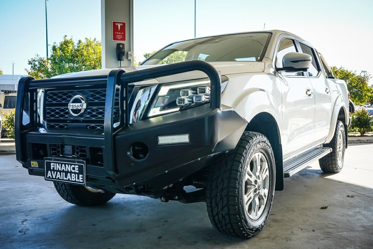 Nissan Navara image 4