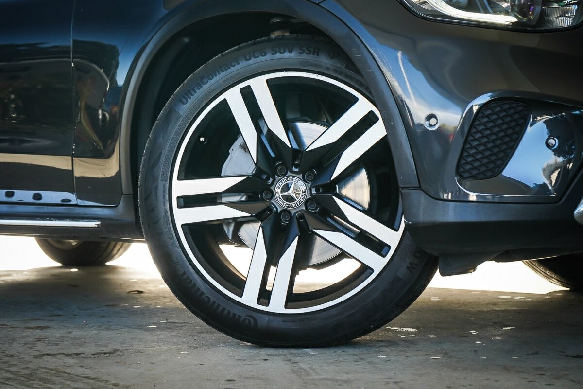 Mercedes Benz Glc-class image 2