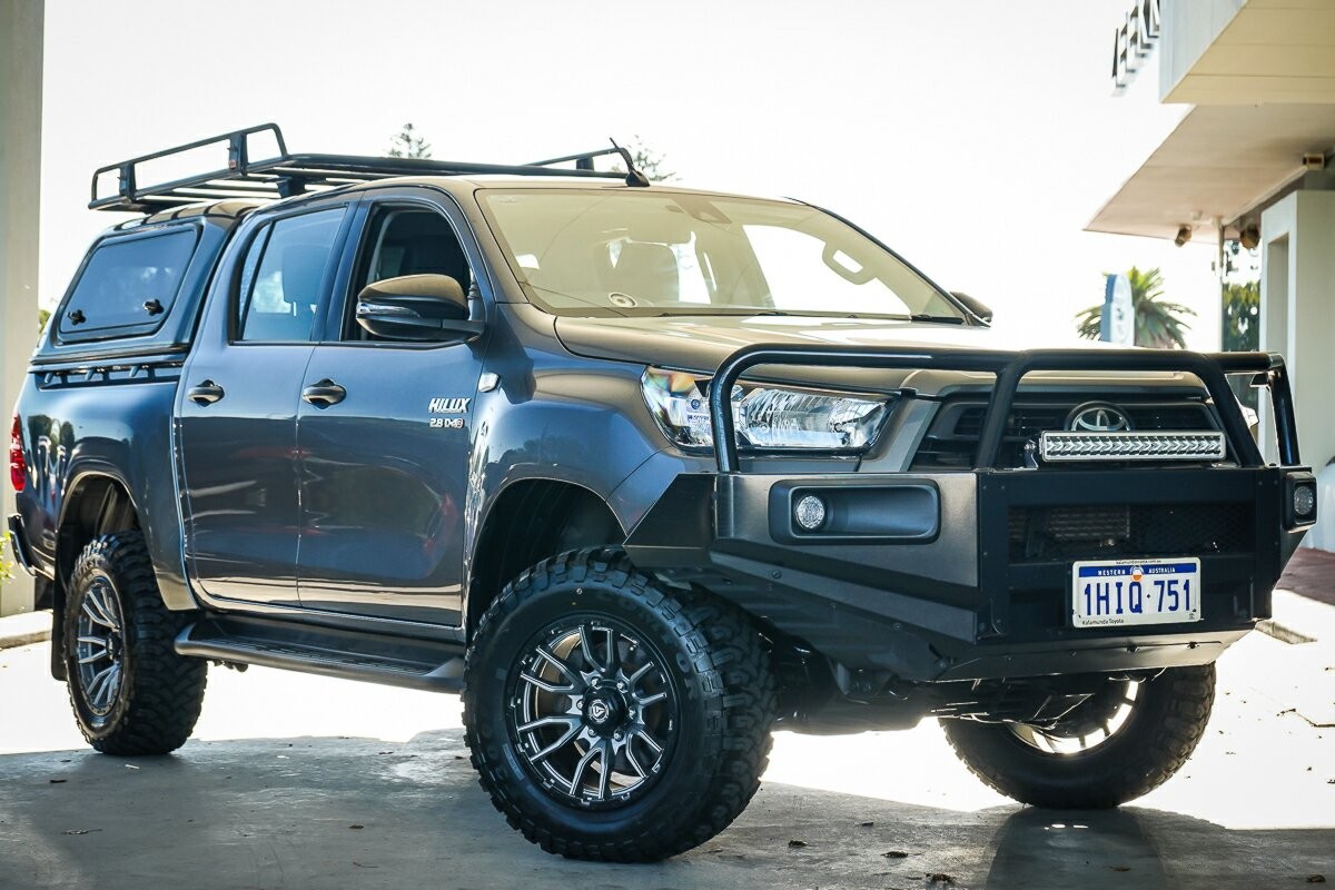 Toyota Hilux image 1