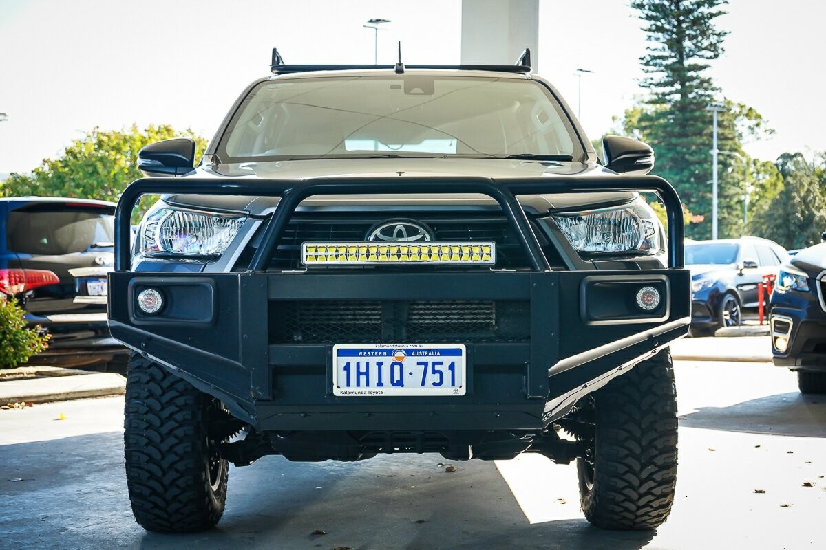 Toyota Hilux image 3