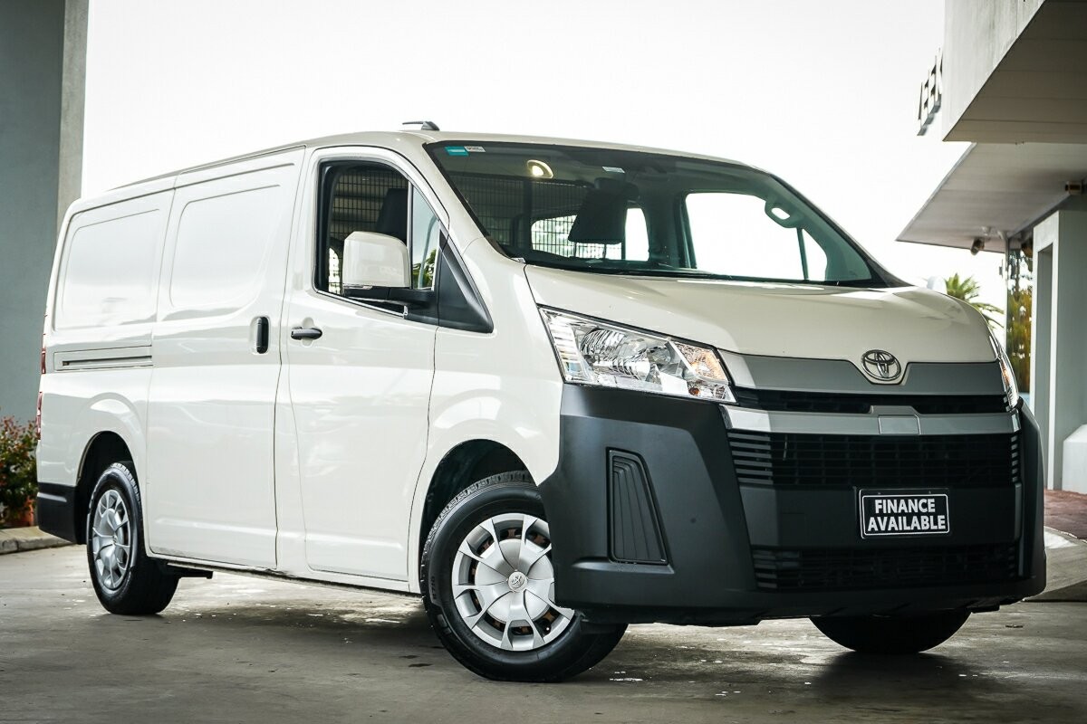 Toyota Hiace image 1
