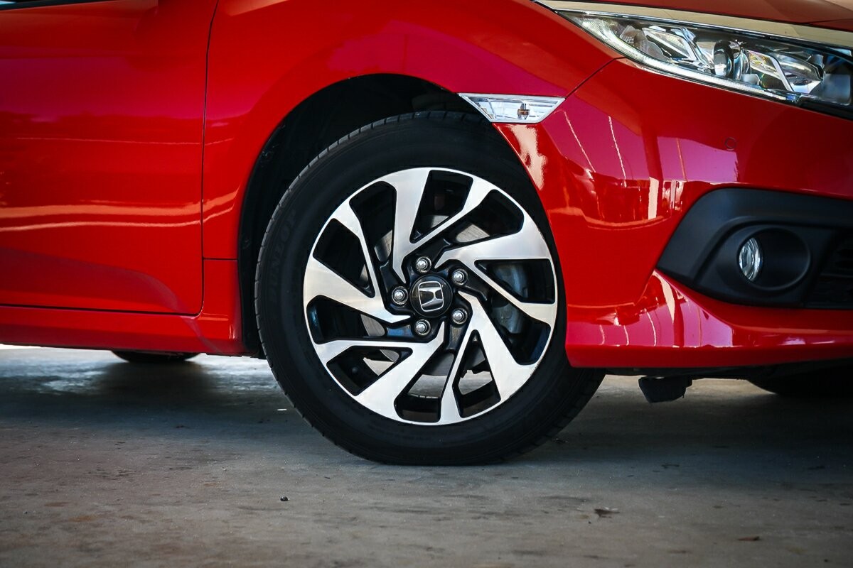 Honda Civic image 2