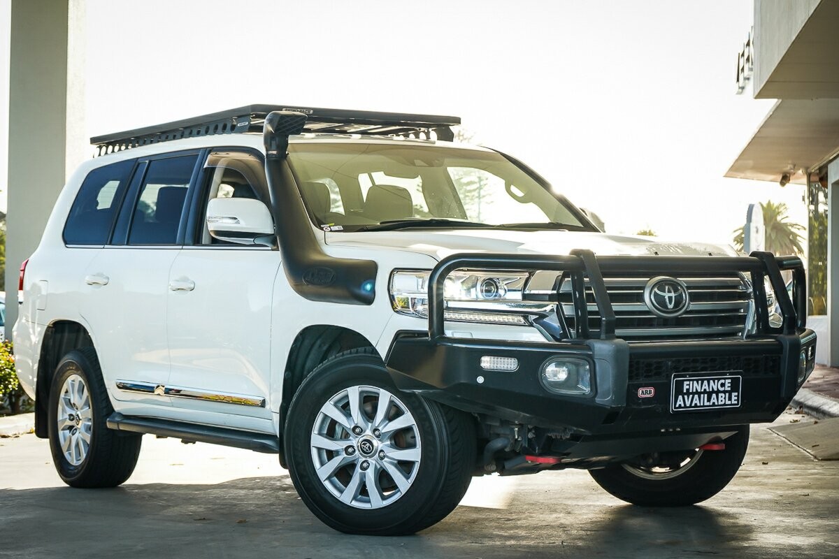 Toyota Landcruiser image 1