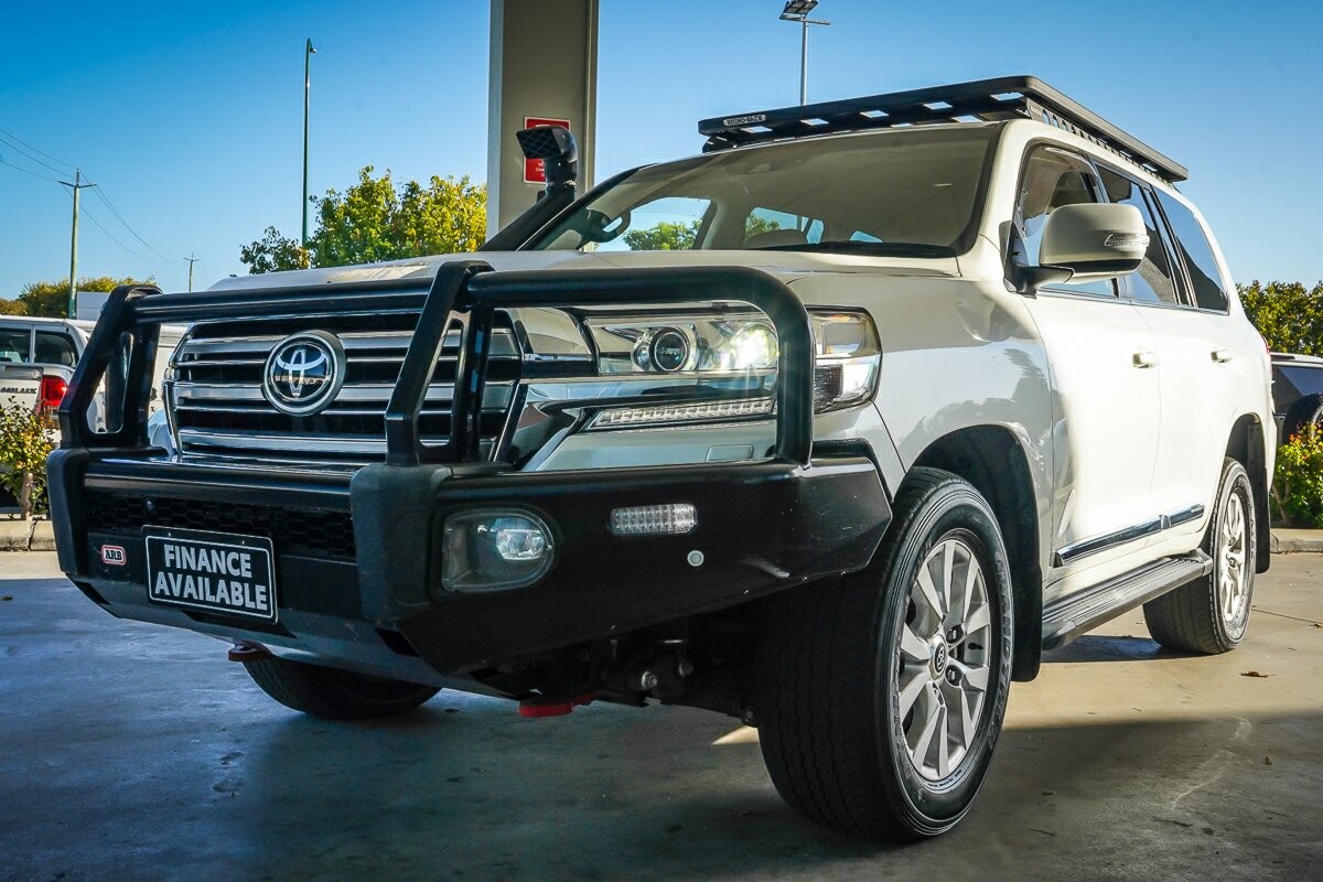 Toyota Landcruiser image 4