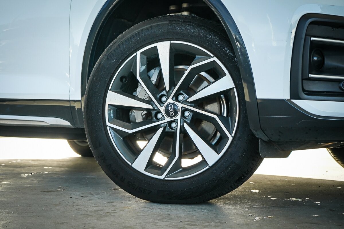 Audi Q5 image 2