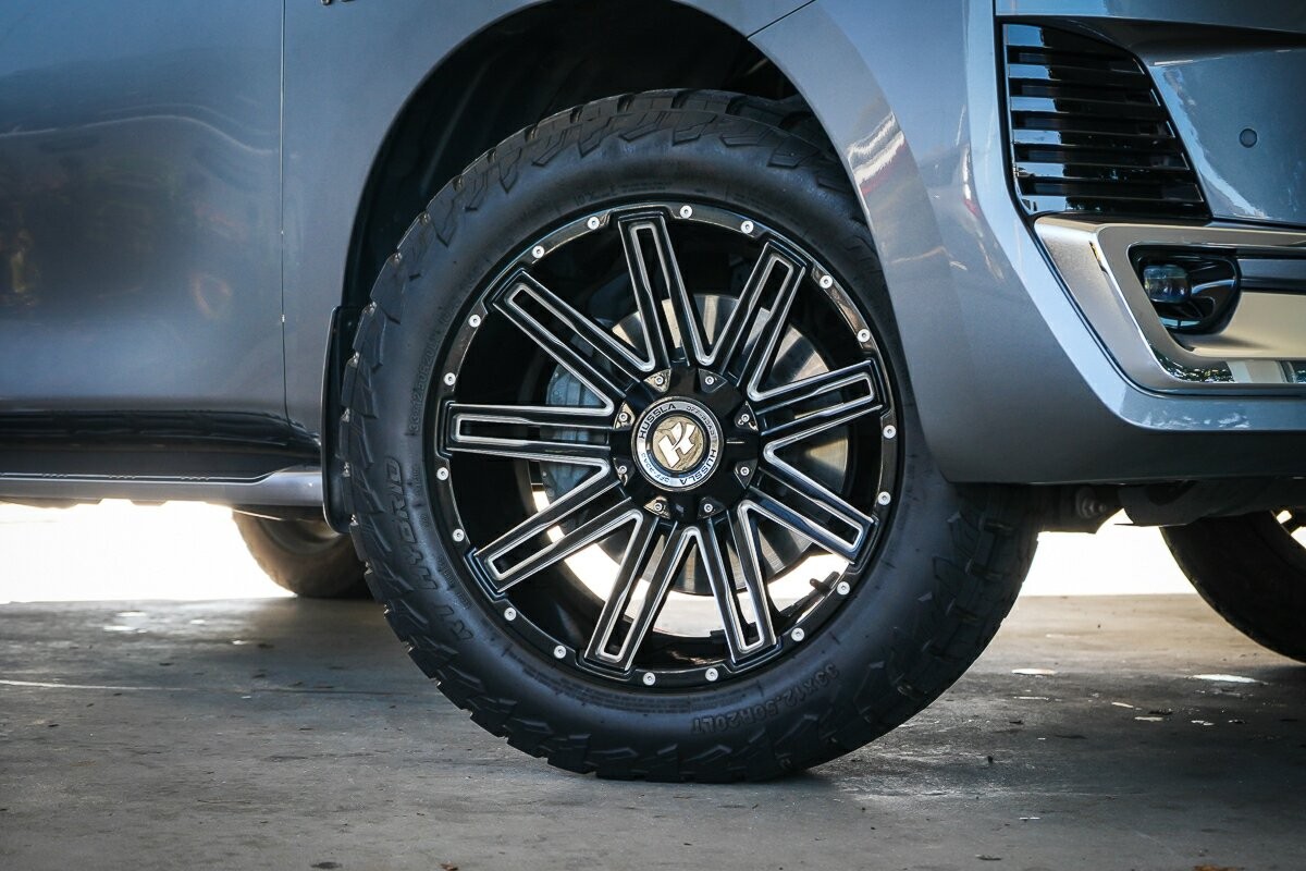 Nissan Patrol image 2