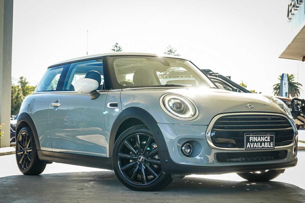Mini Hatch image 1