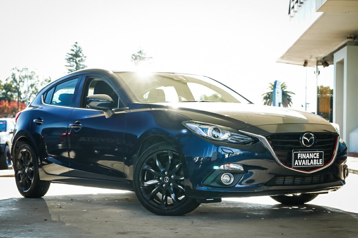 Mazda 3 image 1