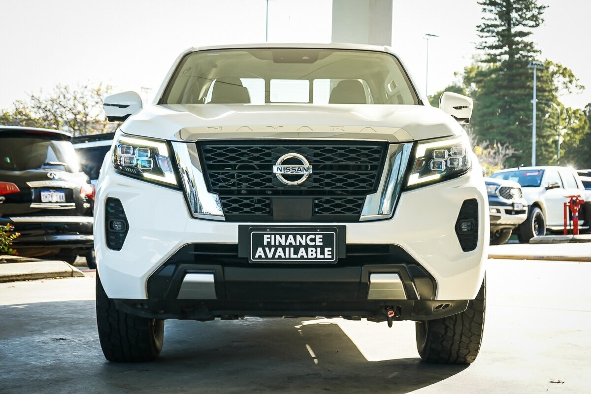 Nissan Navara image 3