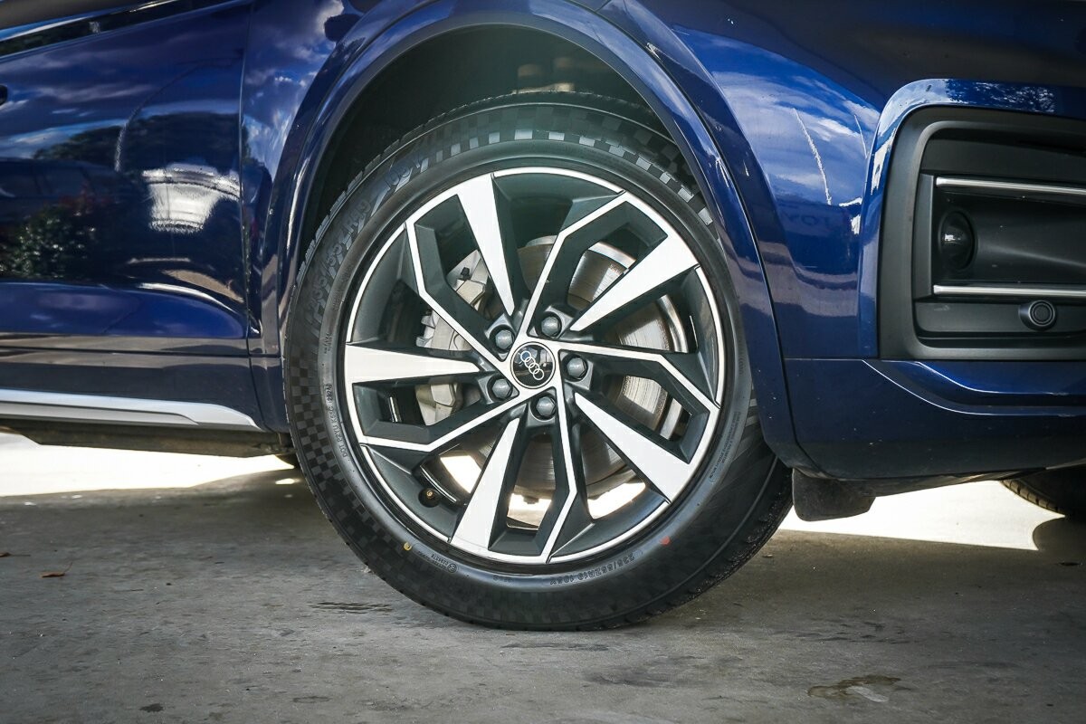 Audi Q5 image 2