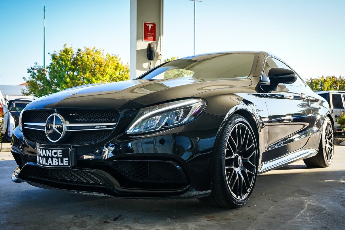 Mercedes Benz C-class image 4