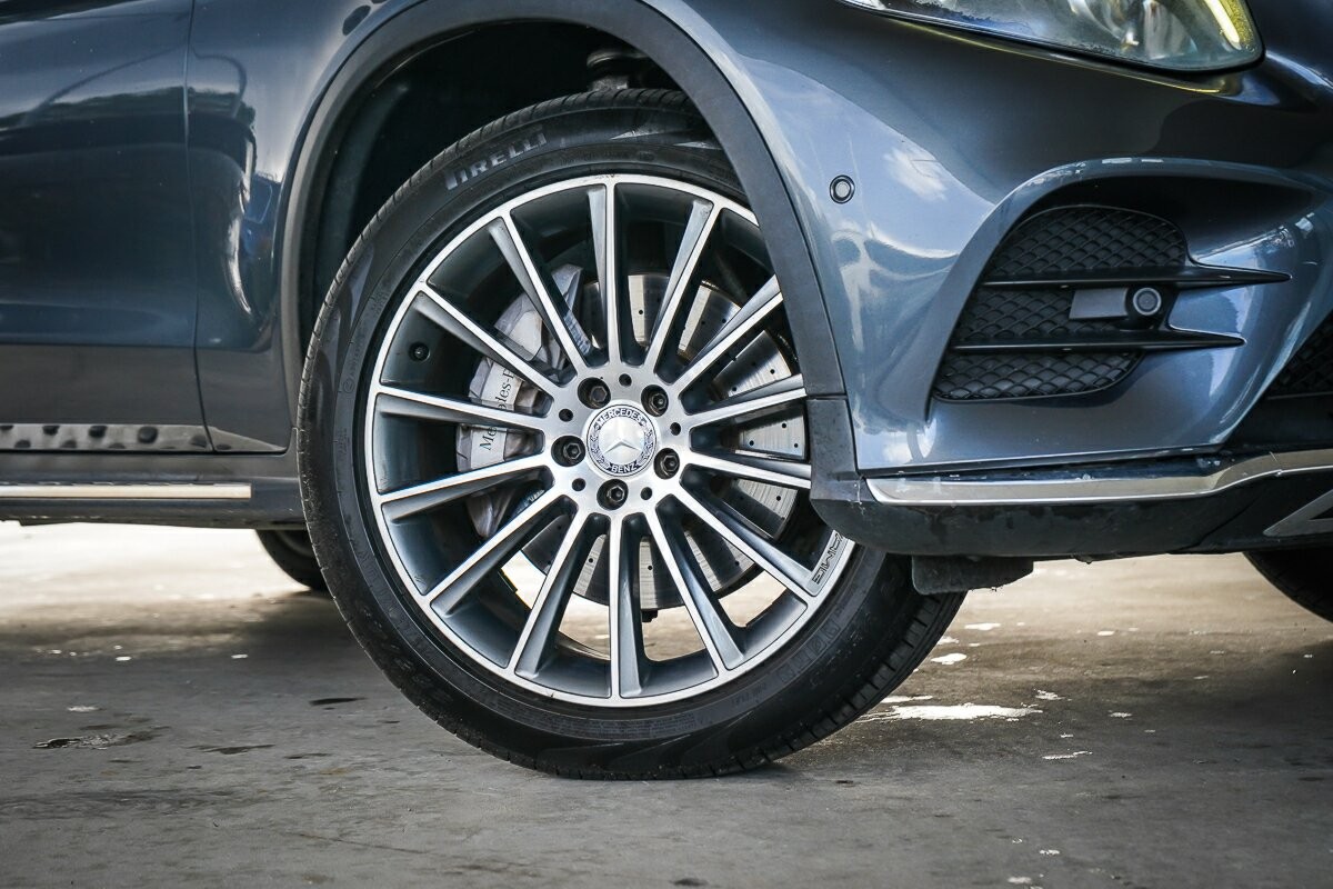 Mercedes Benz Glc-class image 2