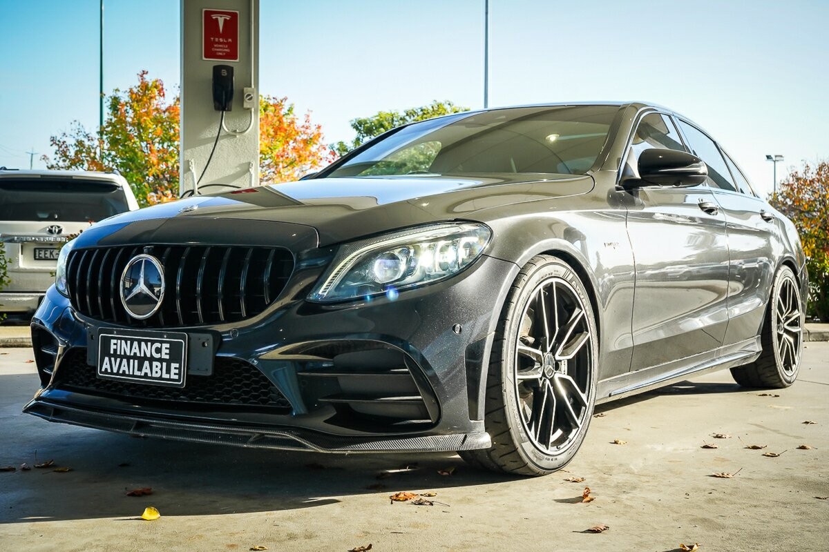 Mercedes Benz C-class image 4