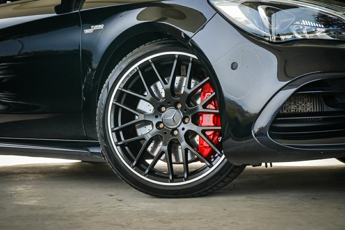 Mercedes Benz Cla-class image 2