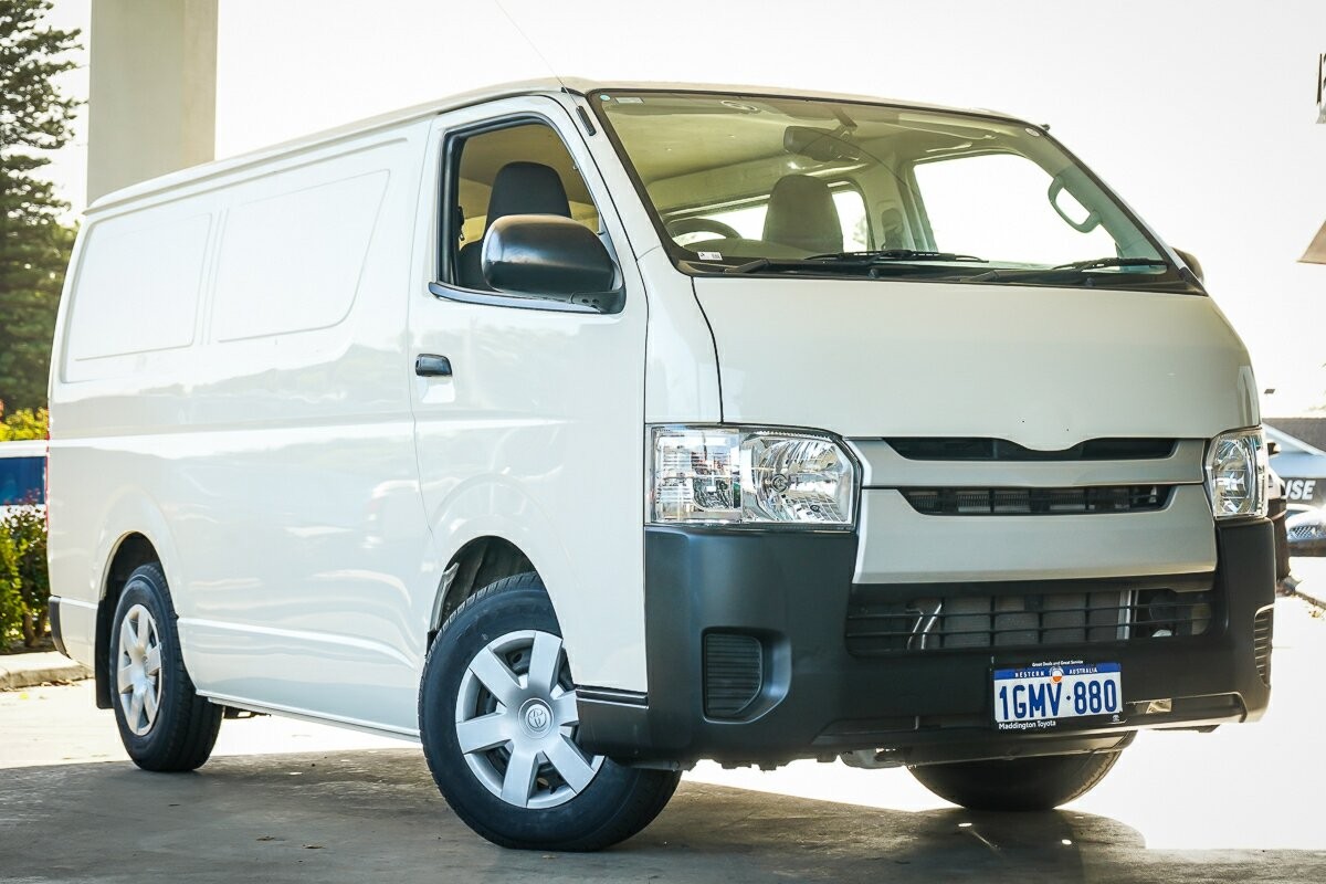 Toyota Hiace image 1