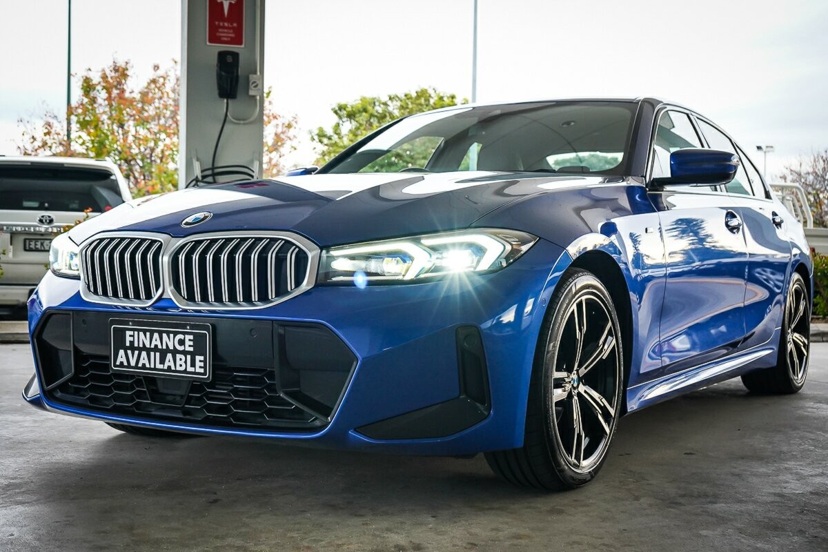 BMW 3 Series image 4
