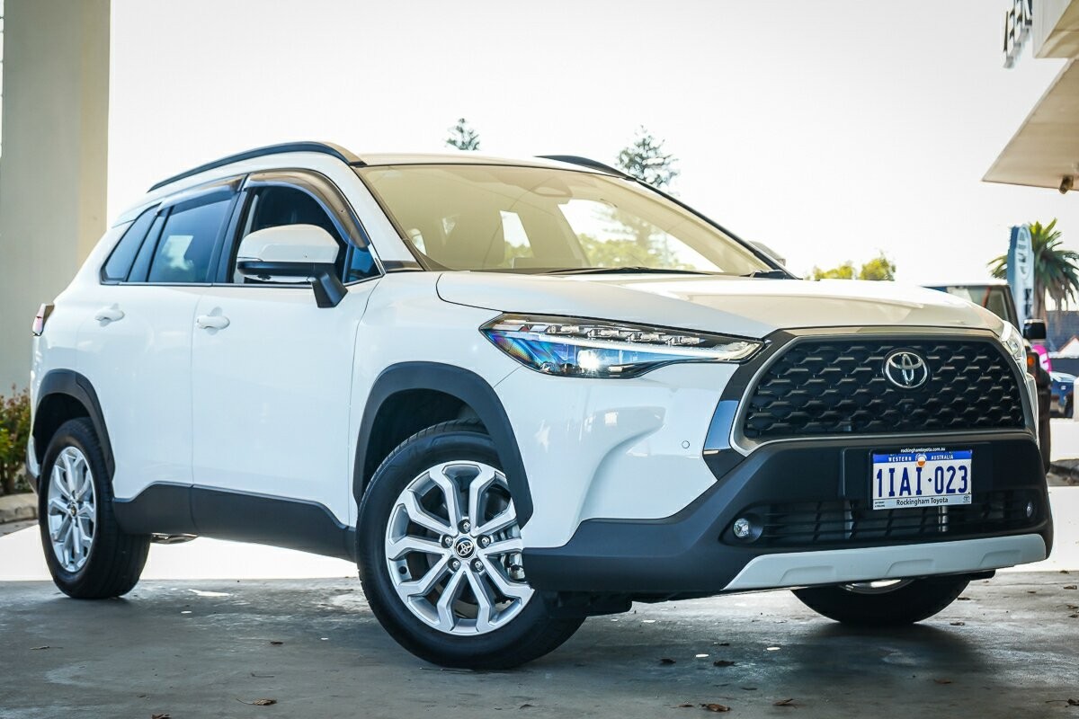 Toyota Corolla Cross image 1