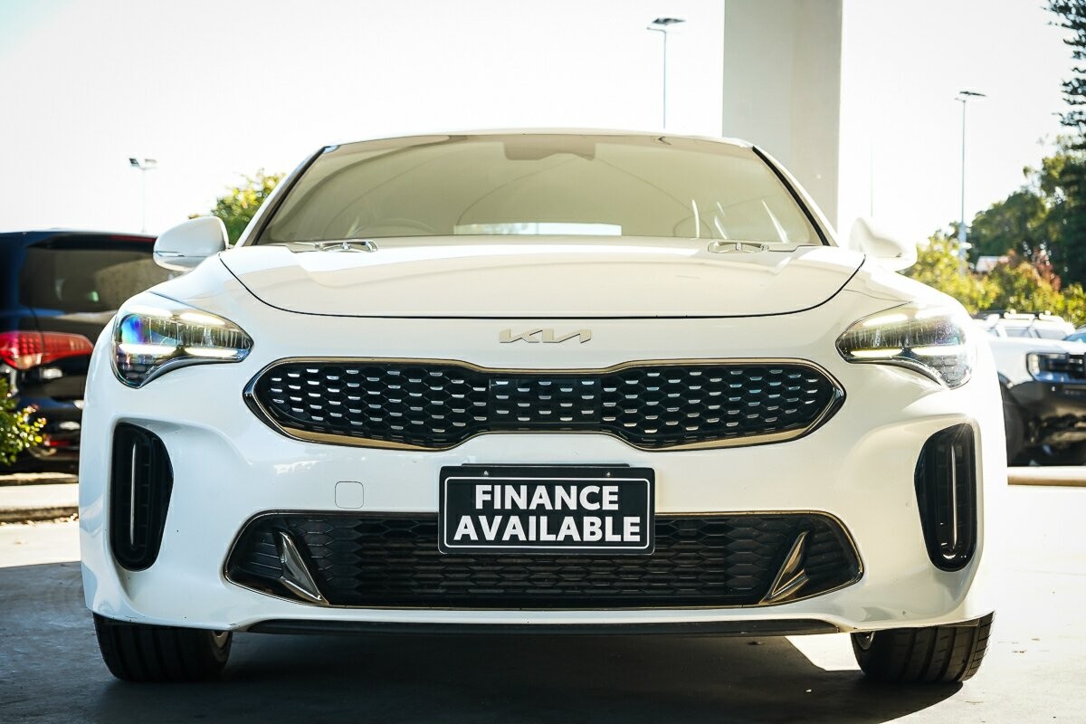 Kia Stinger image 3