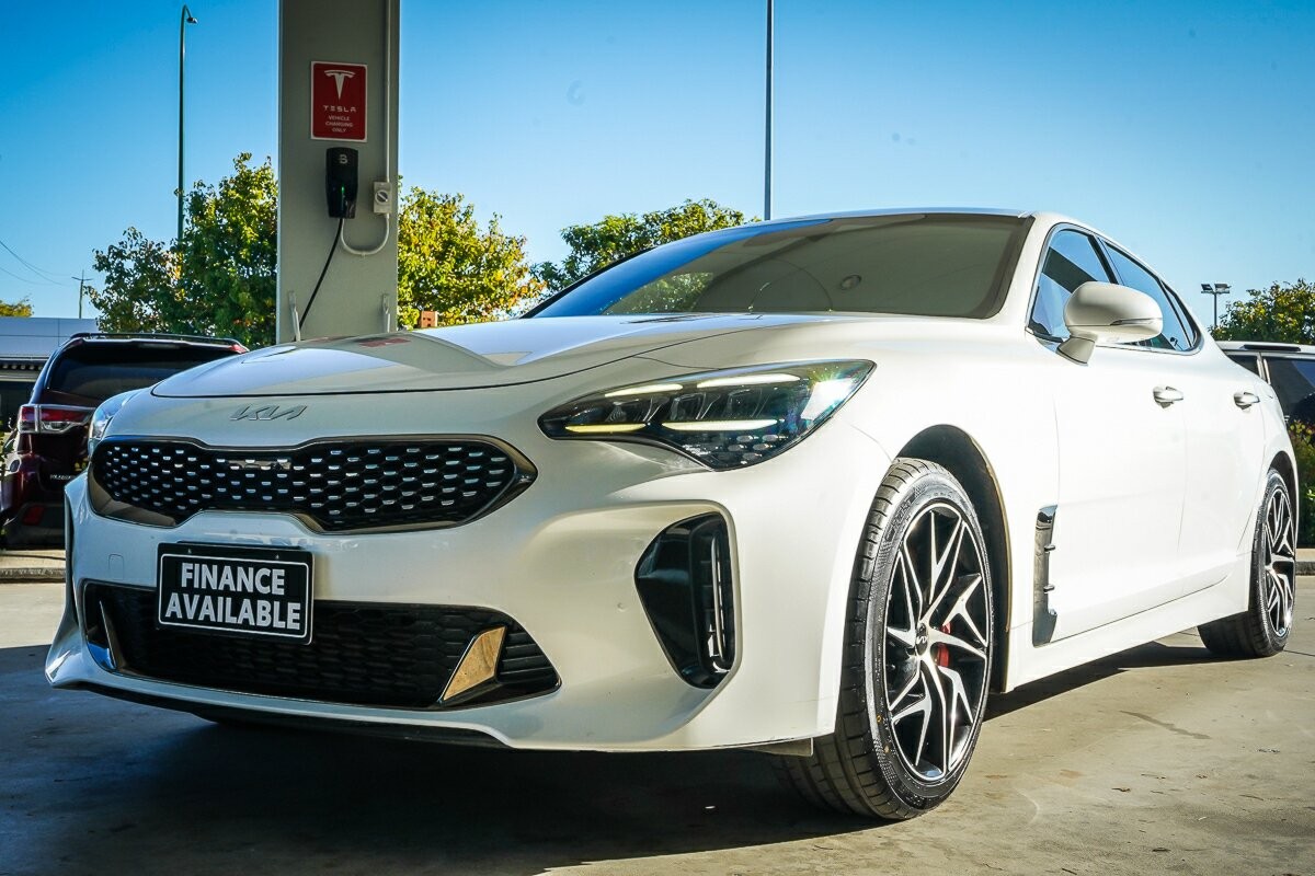 Kia Stinger image 4
