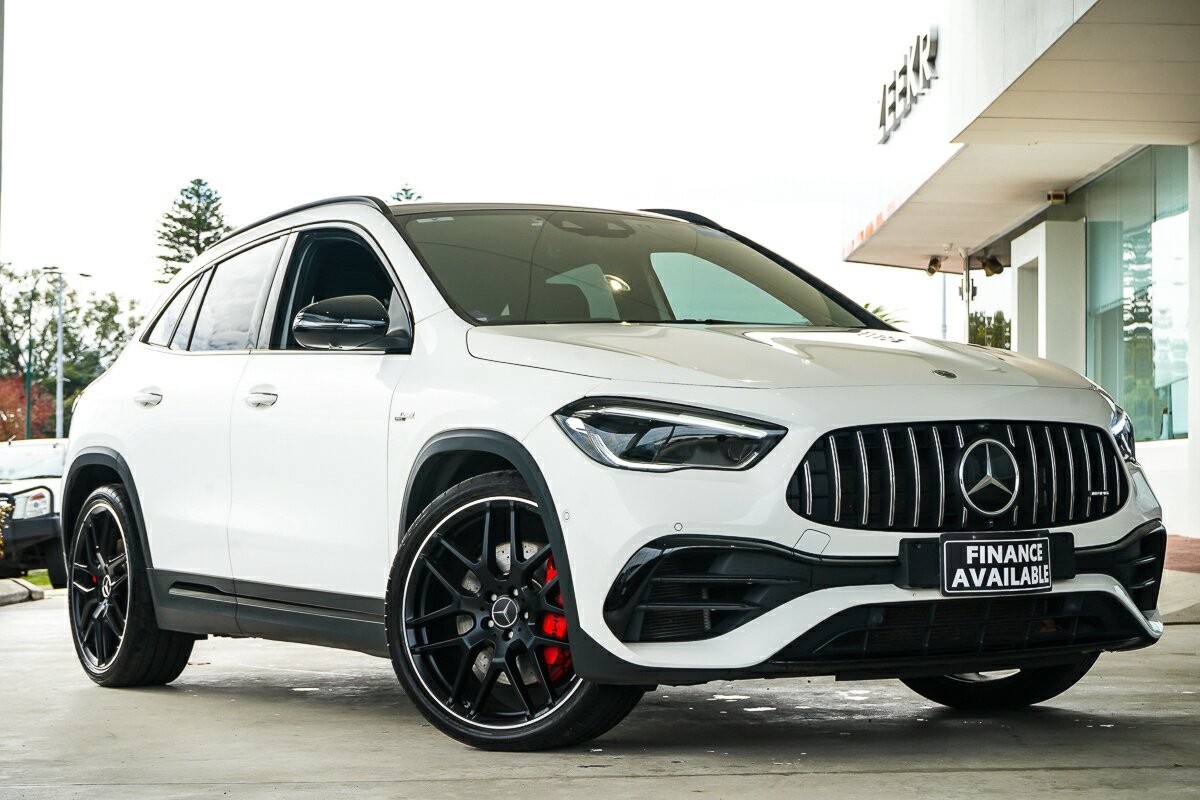 Mercedes Benz Gla-class image 1