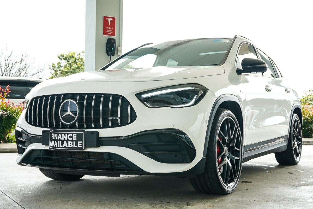 Mercedes Benz Gla-class image 4