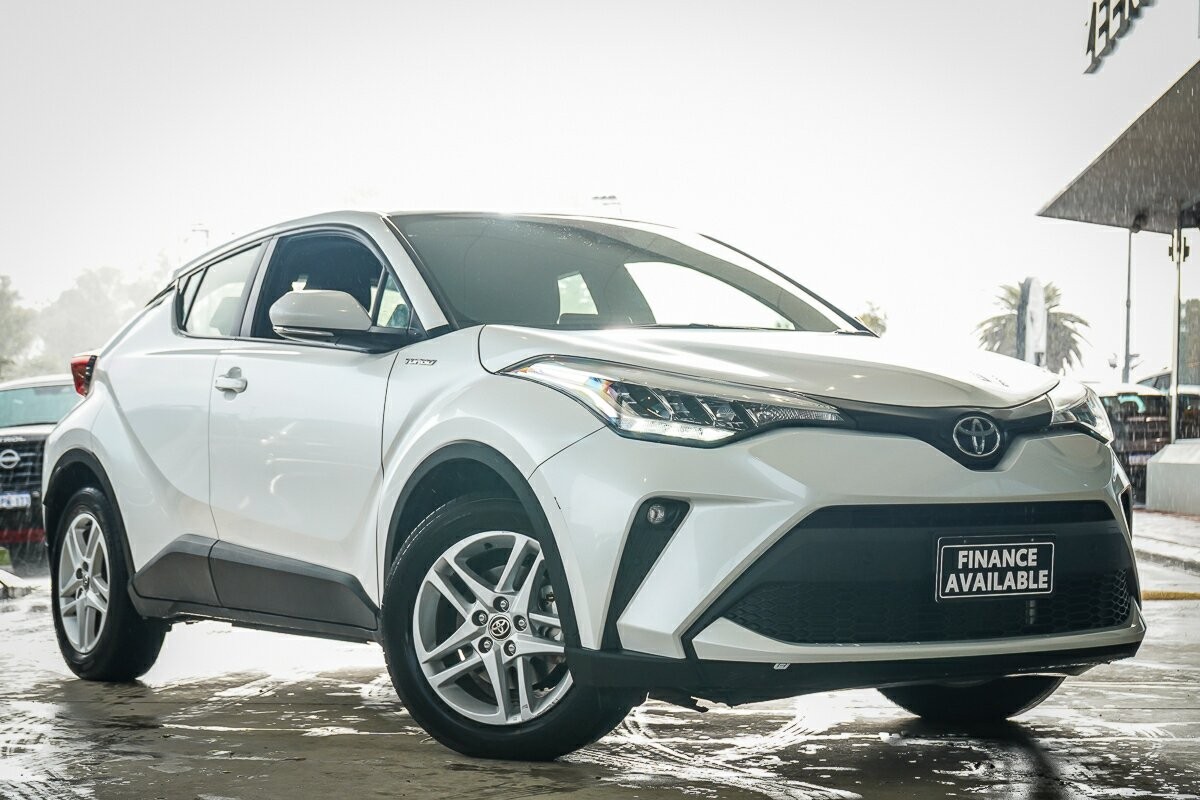 Toyota C-hr image 1