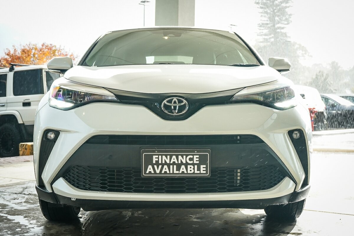 Toyota C-hr image 3