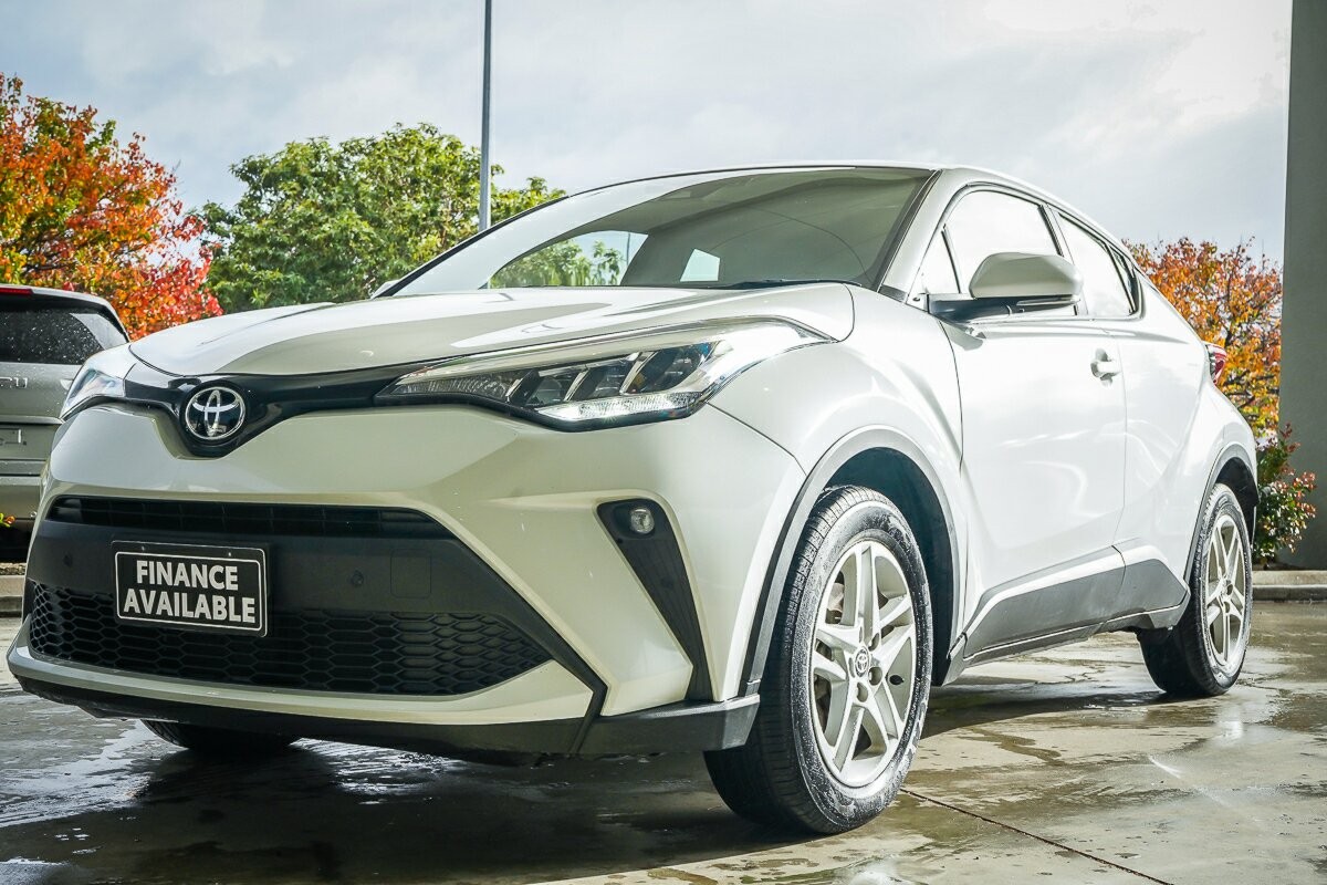 Toyota C-hr image 4