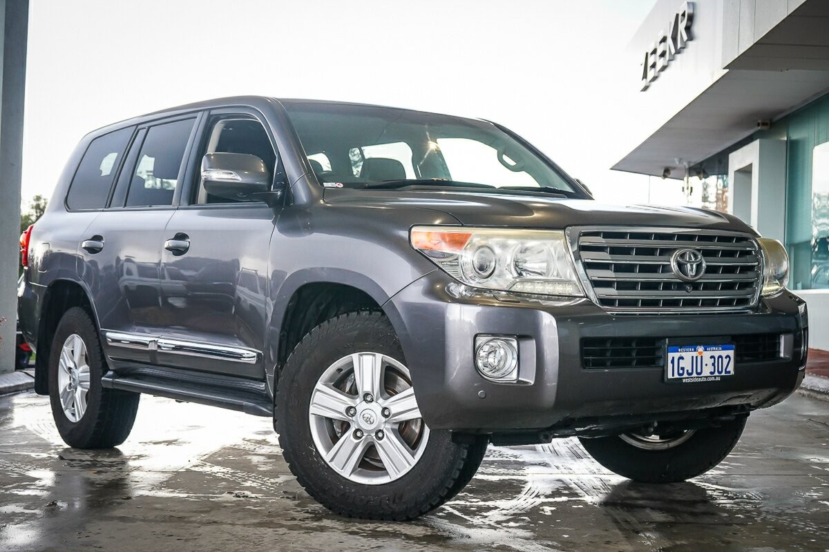 Toyota Landcruiser image 1