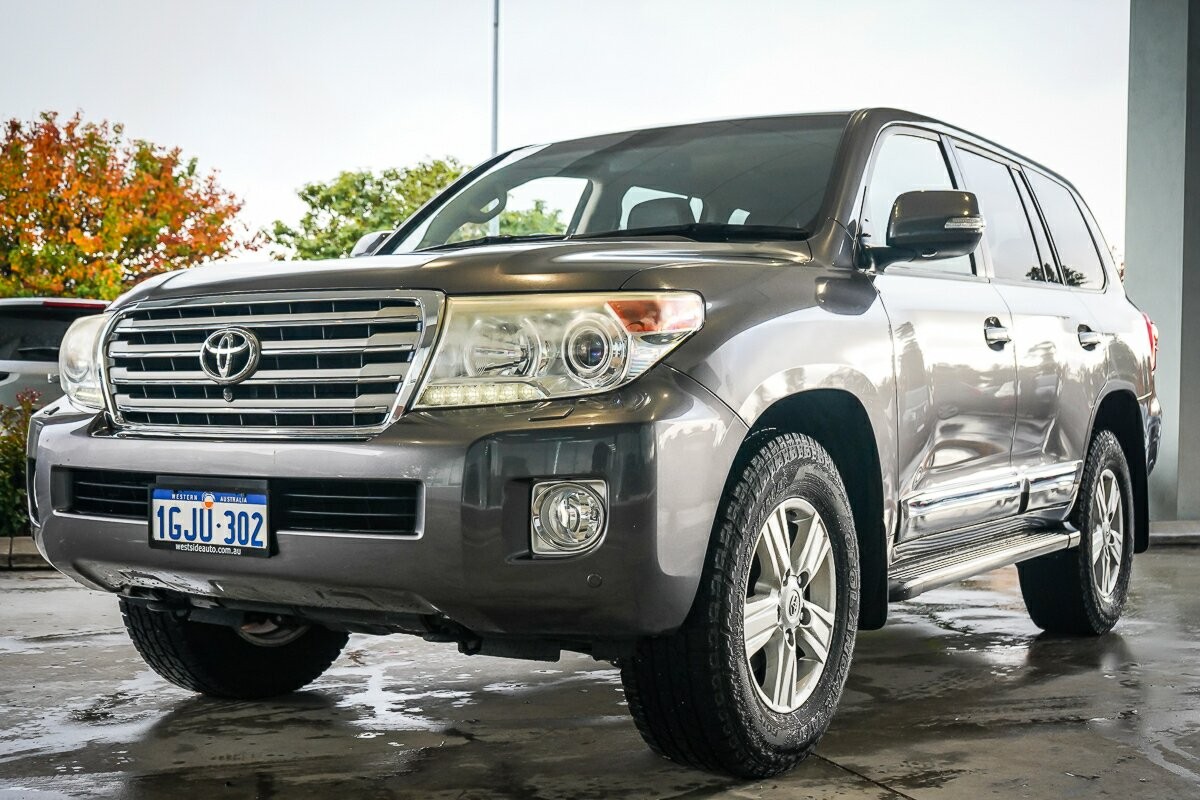 Toyota Landcruiser image 4