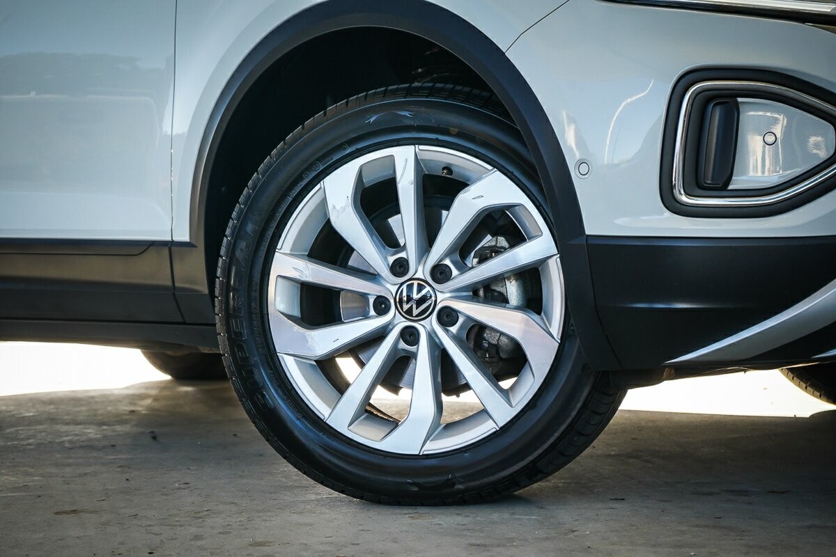 Volkswagen T-roc image 2