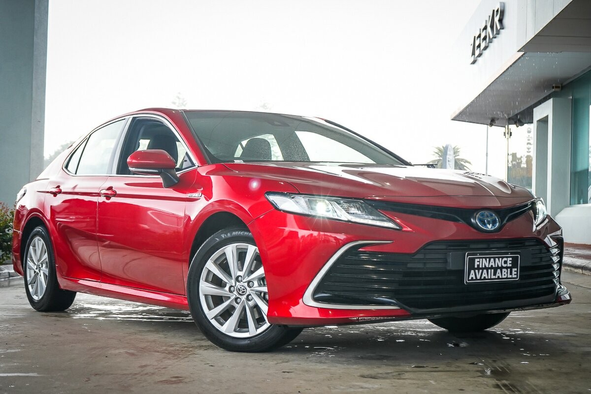 Toyota Camry image 1