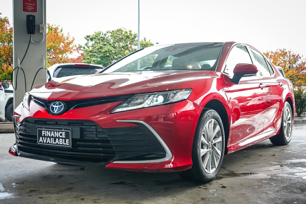 Toyota Camry image 4