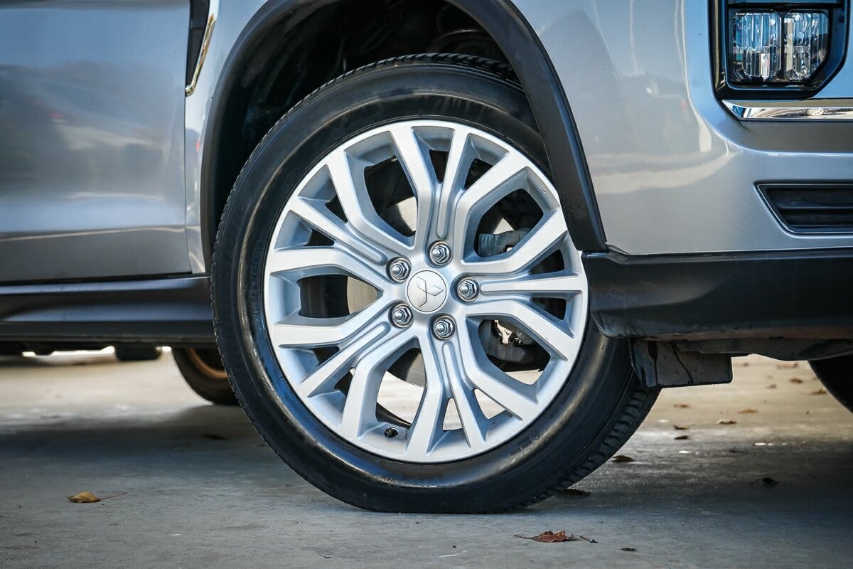 Mitsubishi Asx image 2