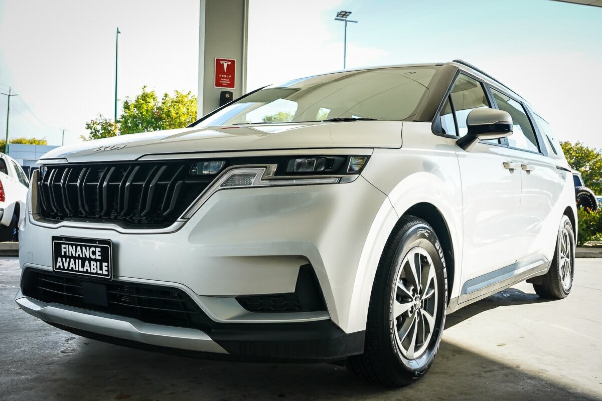 Kia Carnival image 4