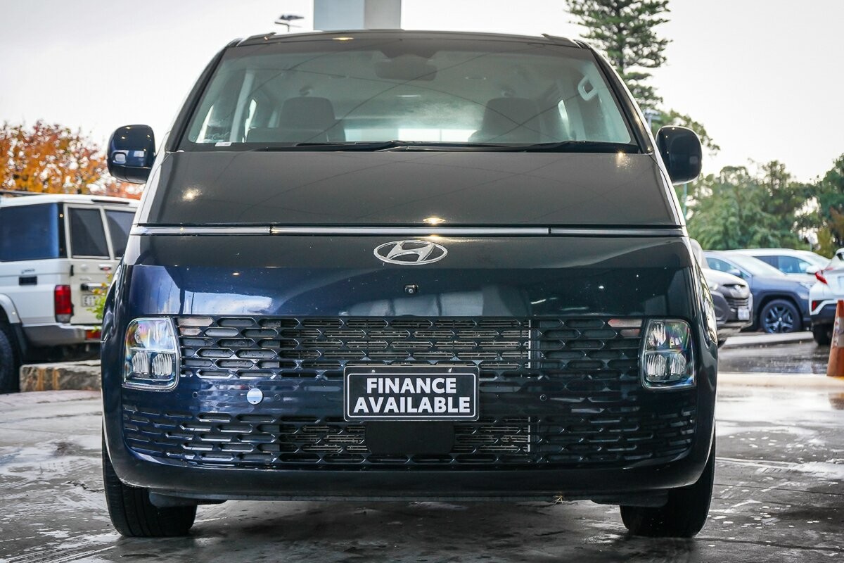 Hyundai Staria image 3