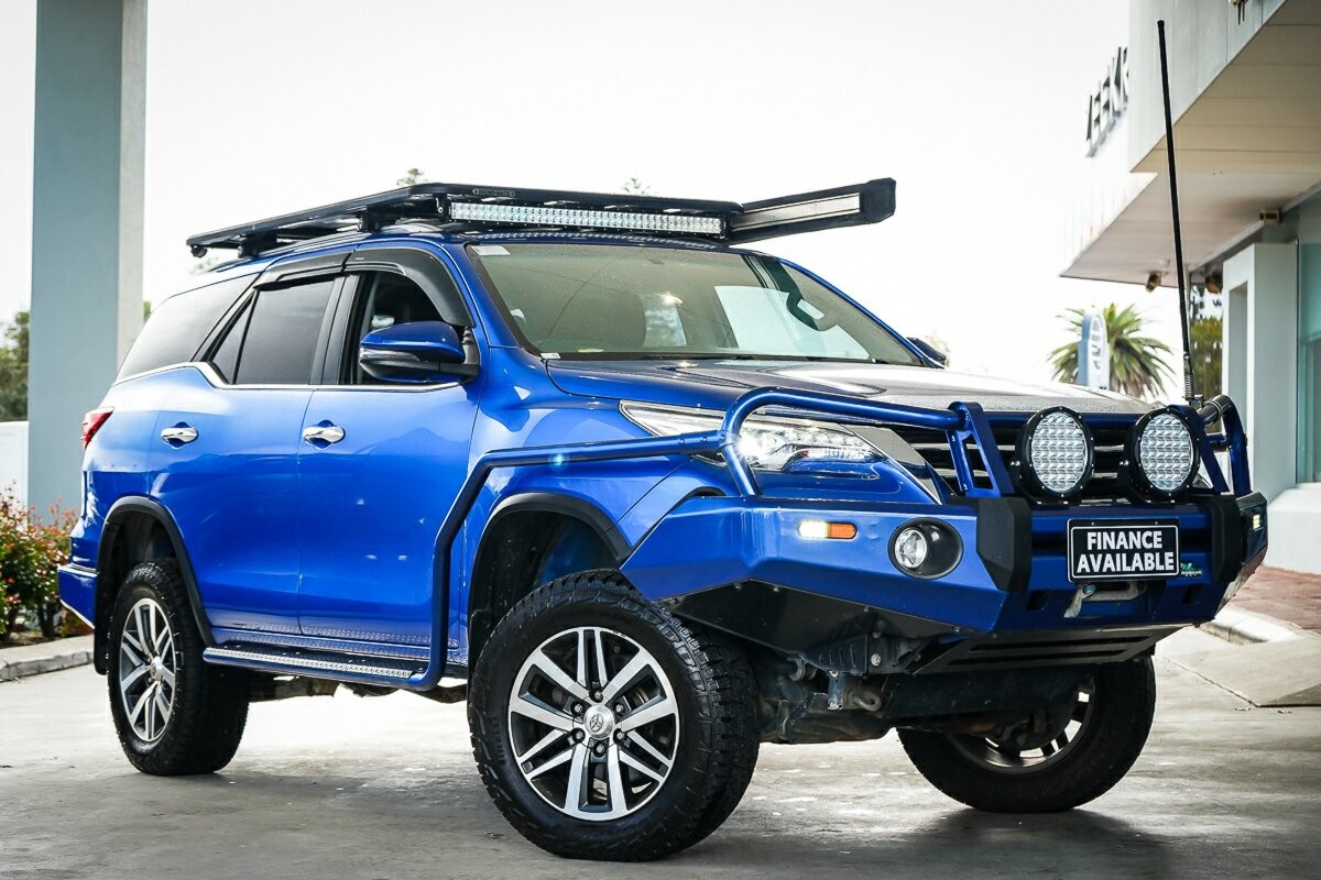 Toyota Fortuner image 1