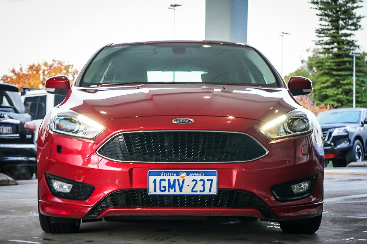 Ford Focus image 3