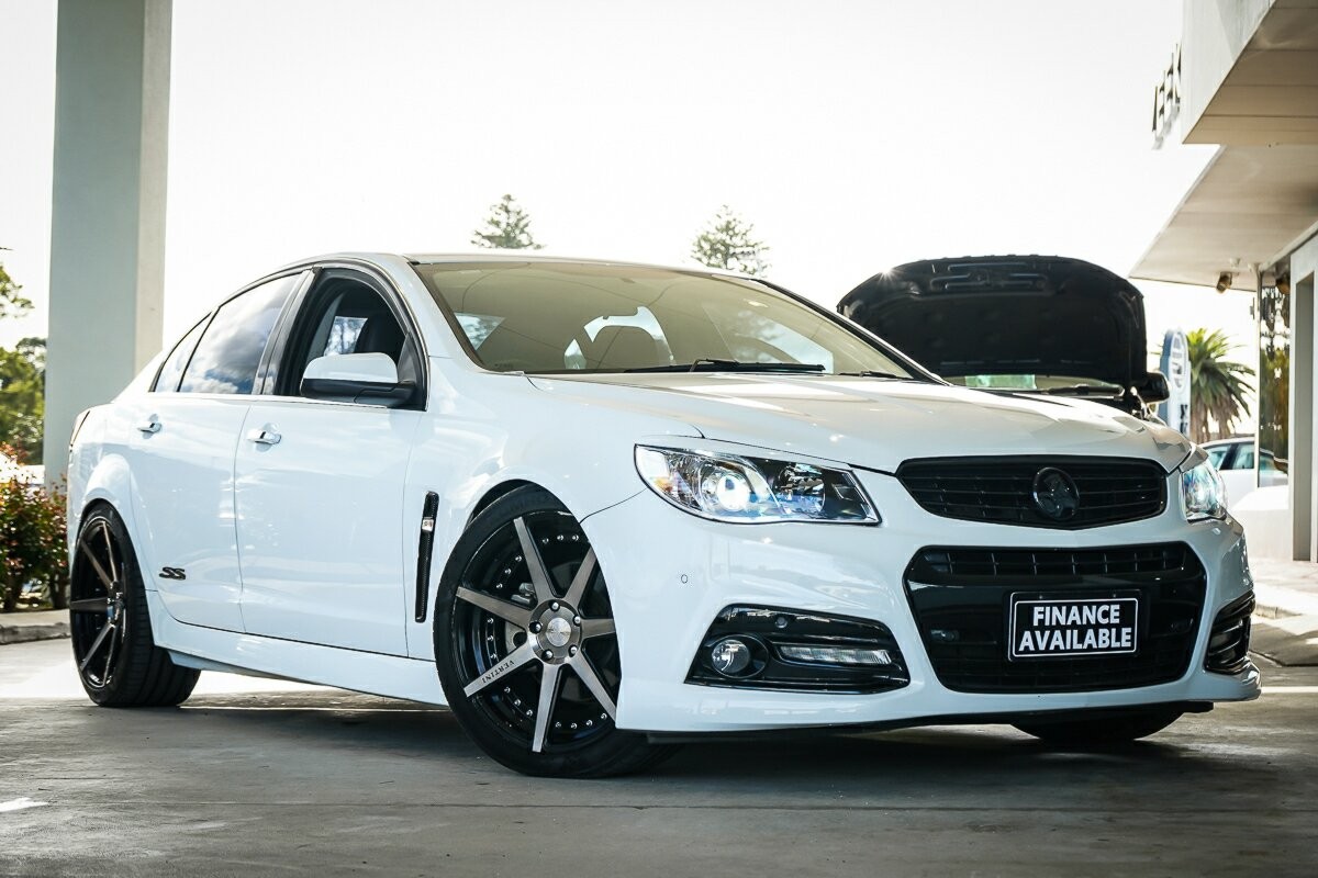 Holden Commodore image 1