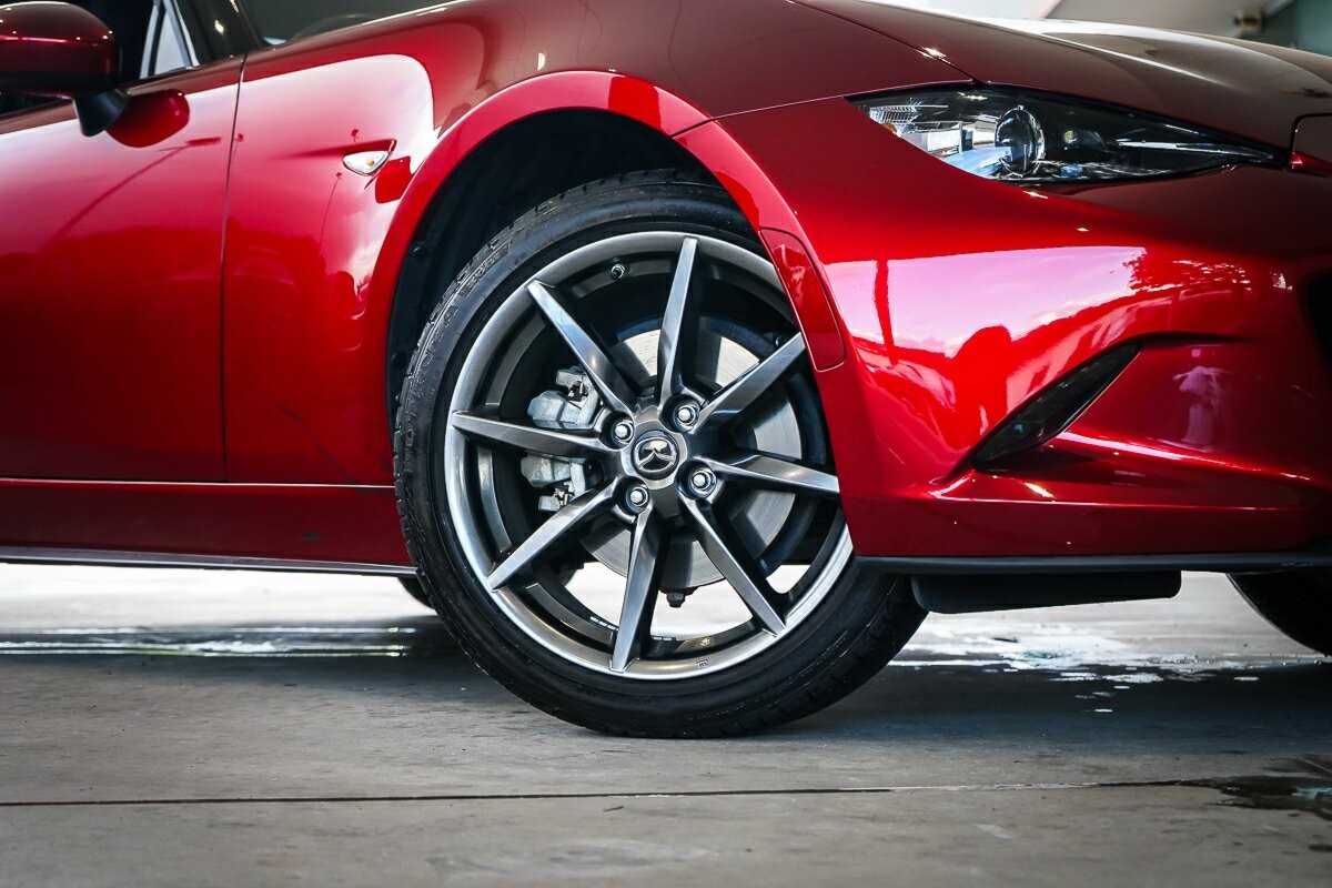 Mazda Mx-5 image 2