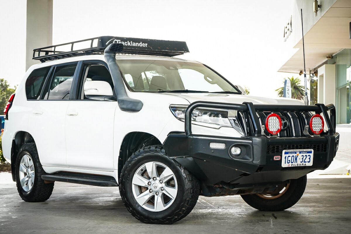 Toyota Landcruiser Prado image 1