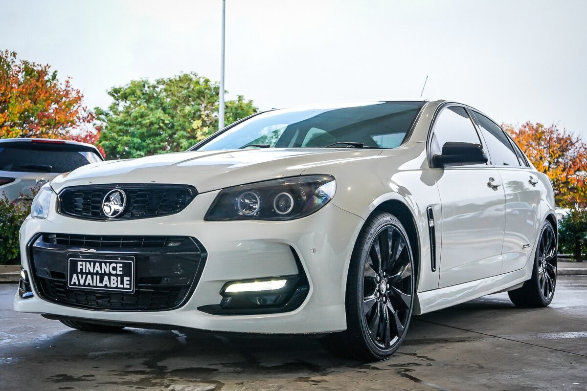 Holden Commodore image 4