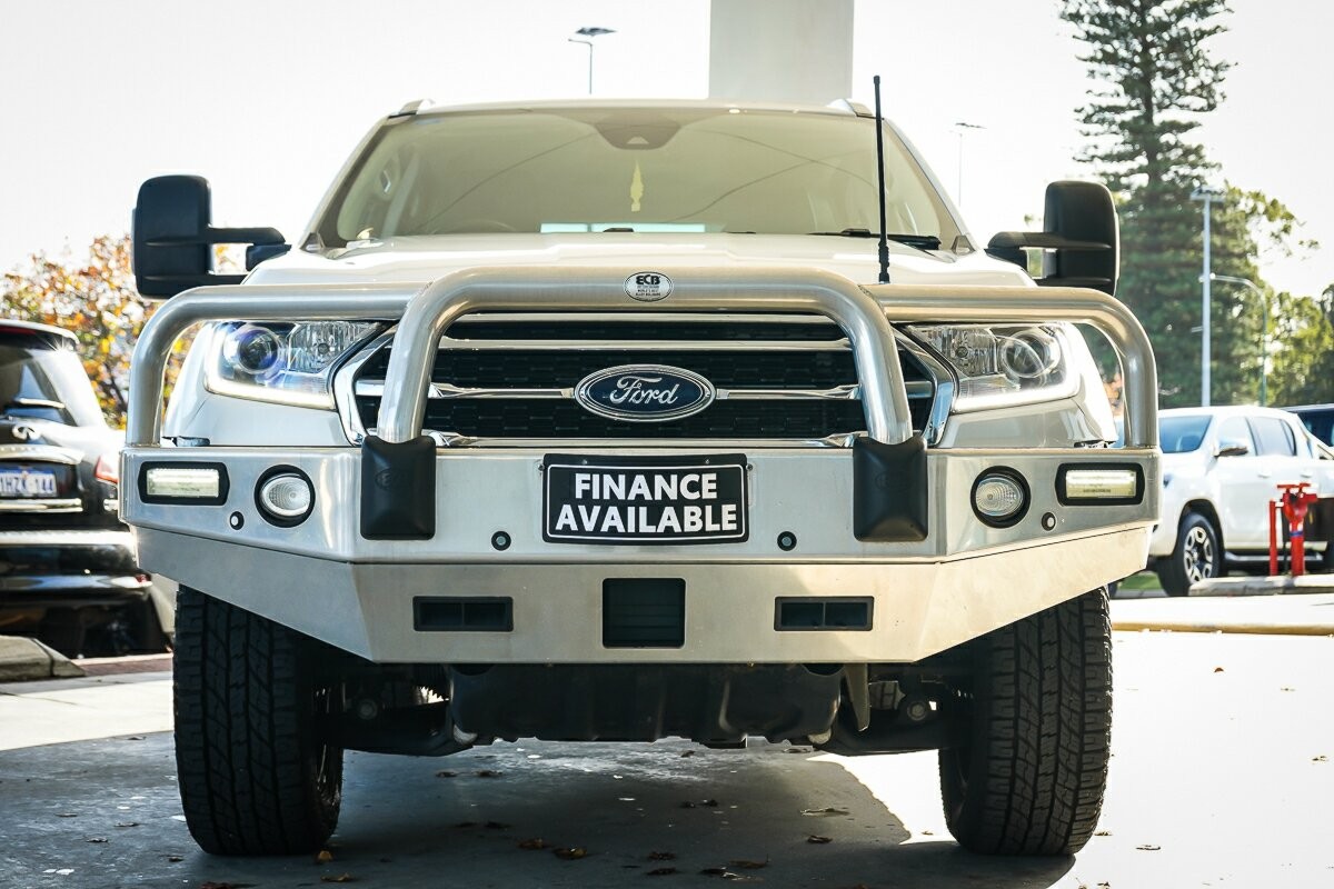 Ford Everest image 3