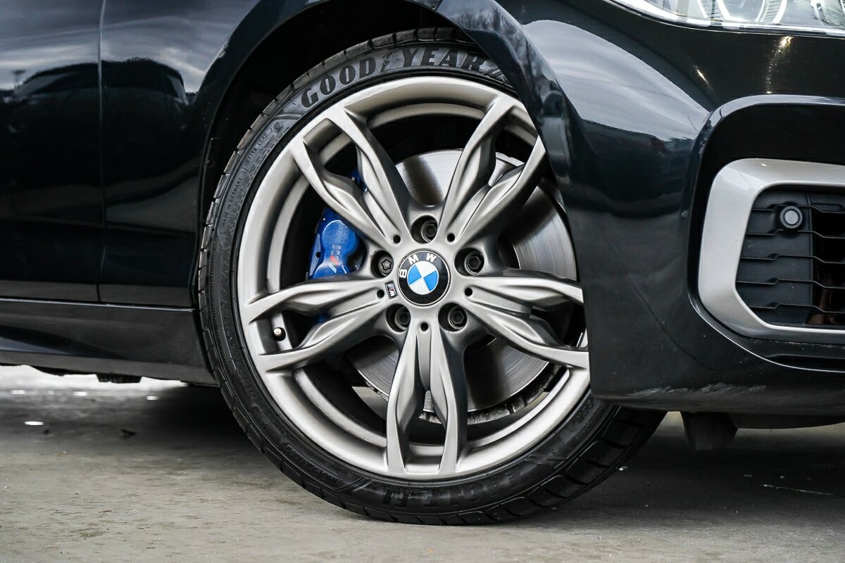 BMW 1 Series image 2