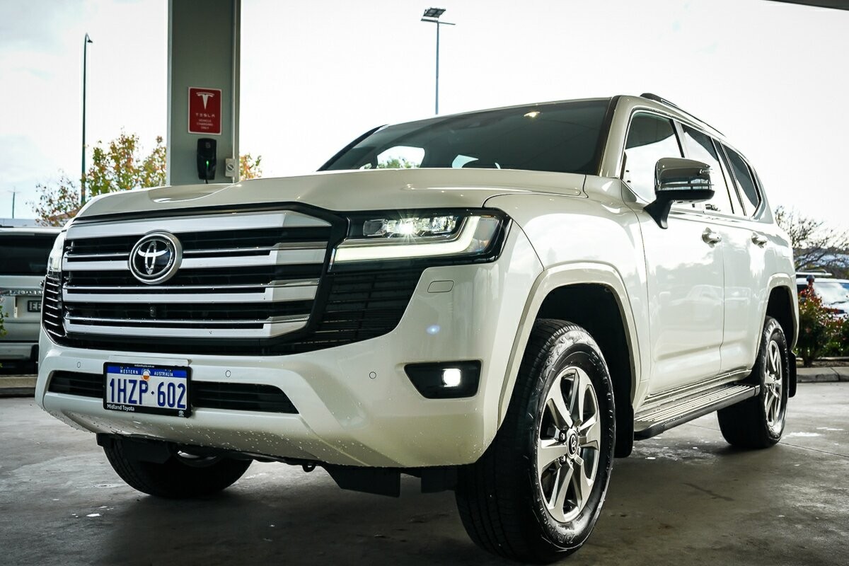 Toyota Landcruiser image 4