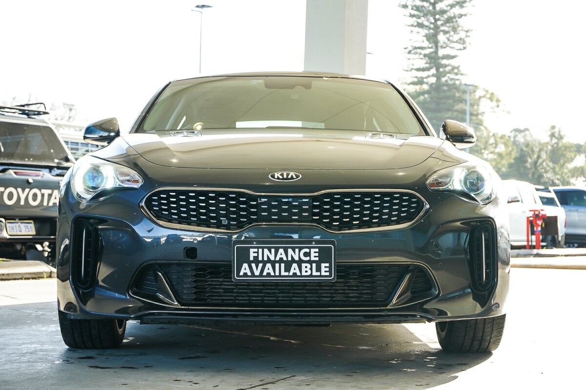 Kia Stinger image 3