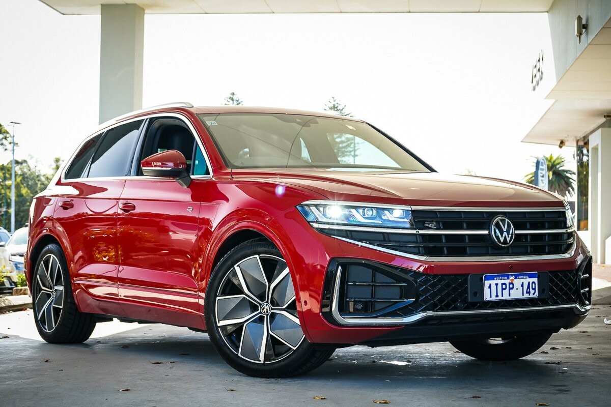 Volkswagen Touareg image 1