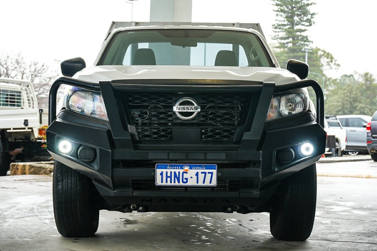 Nissan Navara image 3