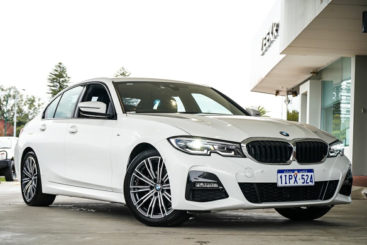 BMW 3 Series image 1
